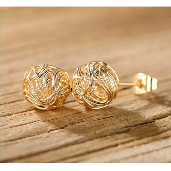 GOLD 18k Gold Plated Knot Ball Stud Earrings - Picture 4 of 5
